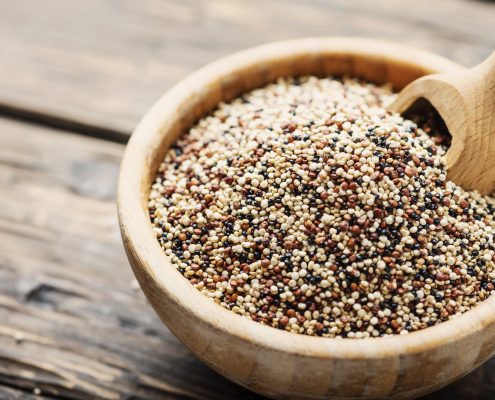 Uncooked quinoa